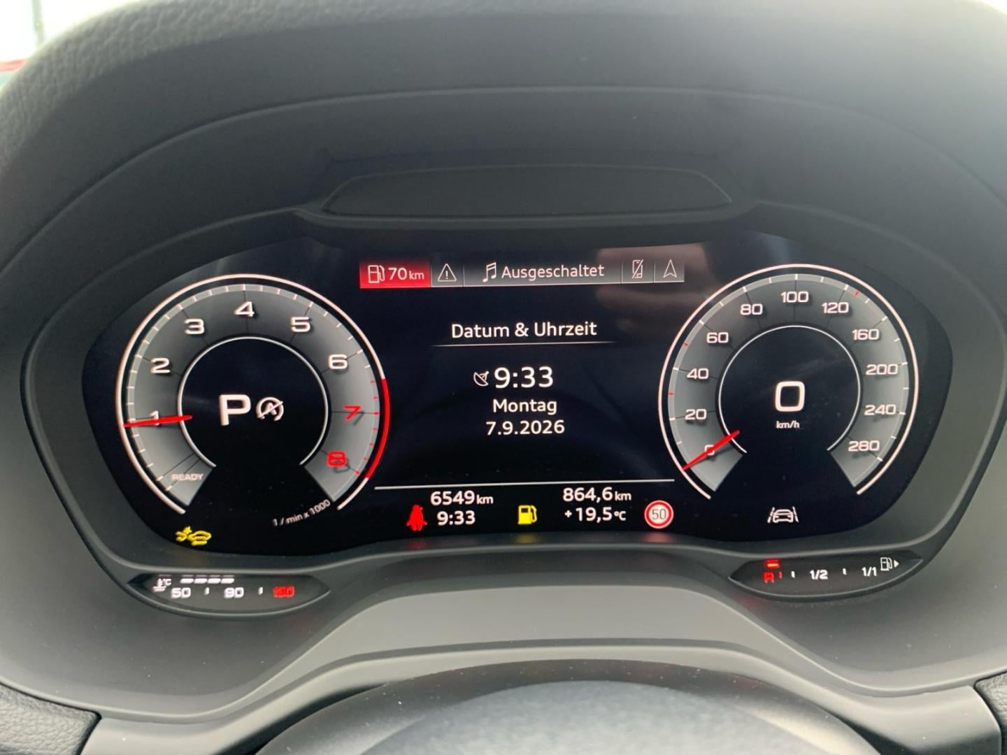 Bild über Audi Q2 advanced 35 TFSI S tronic - für weitere Informationen kontaktieren Sie den Audi Partner