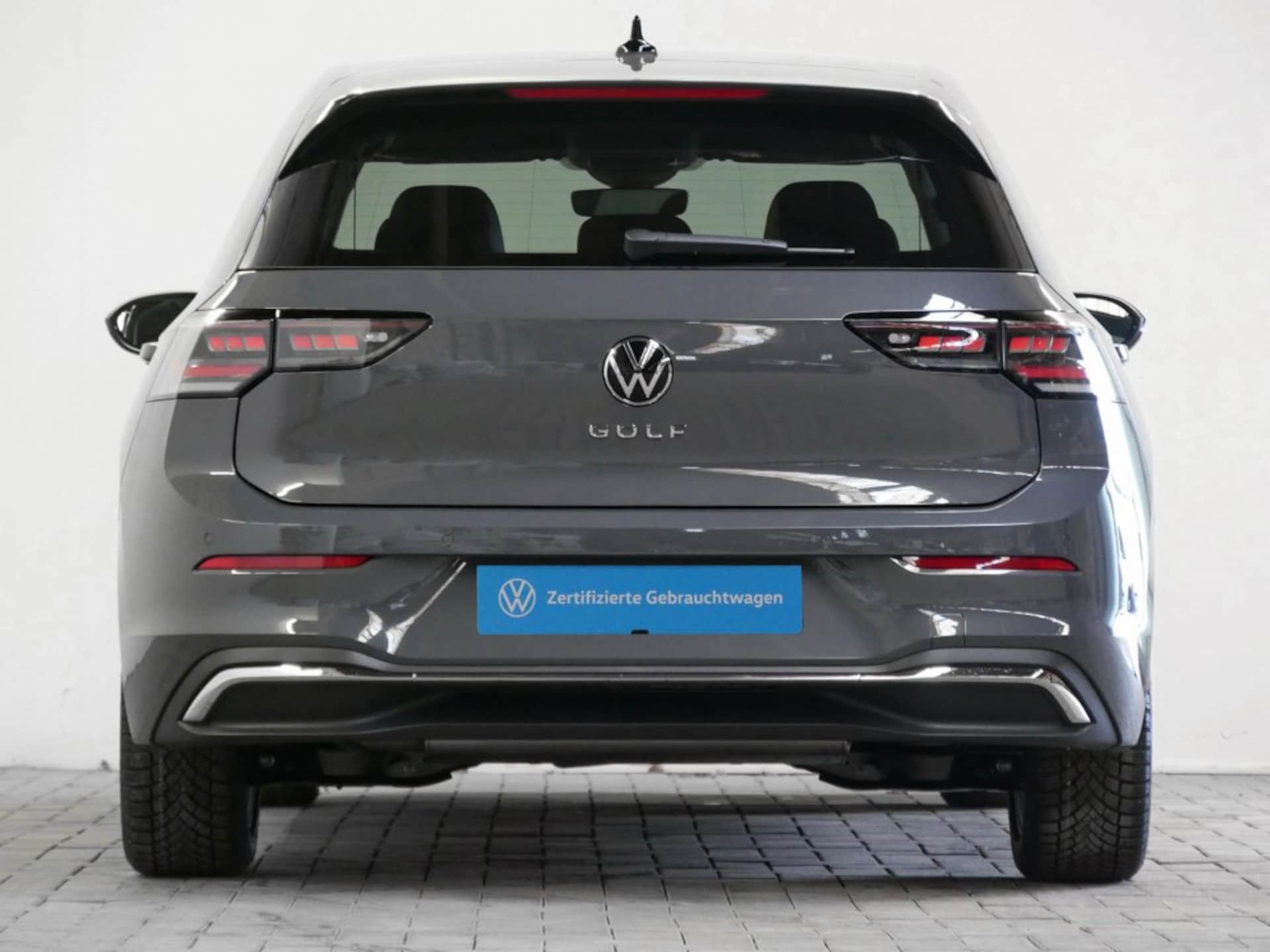 Volkswagen Golf Style
