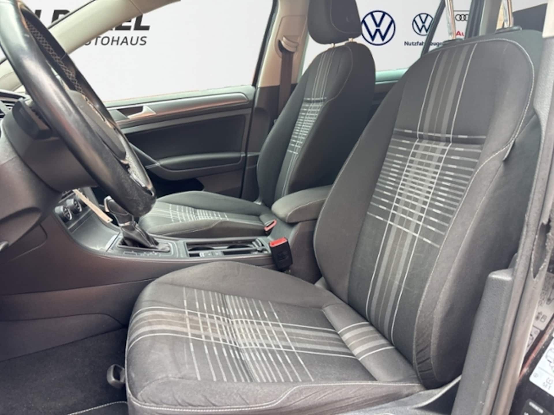 Volkswagen Golf Variant LOUNGE