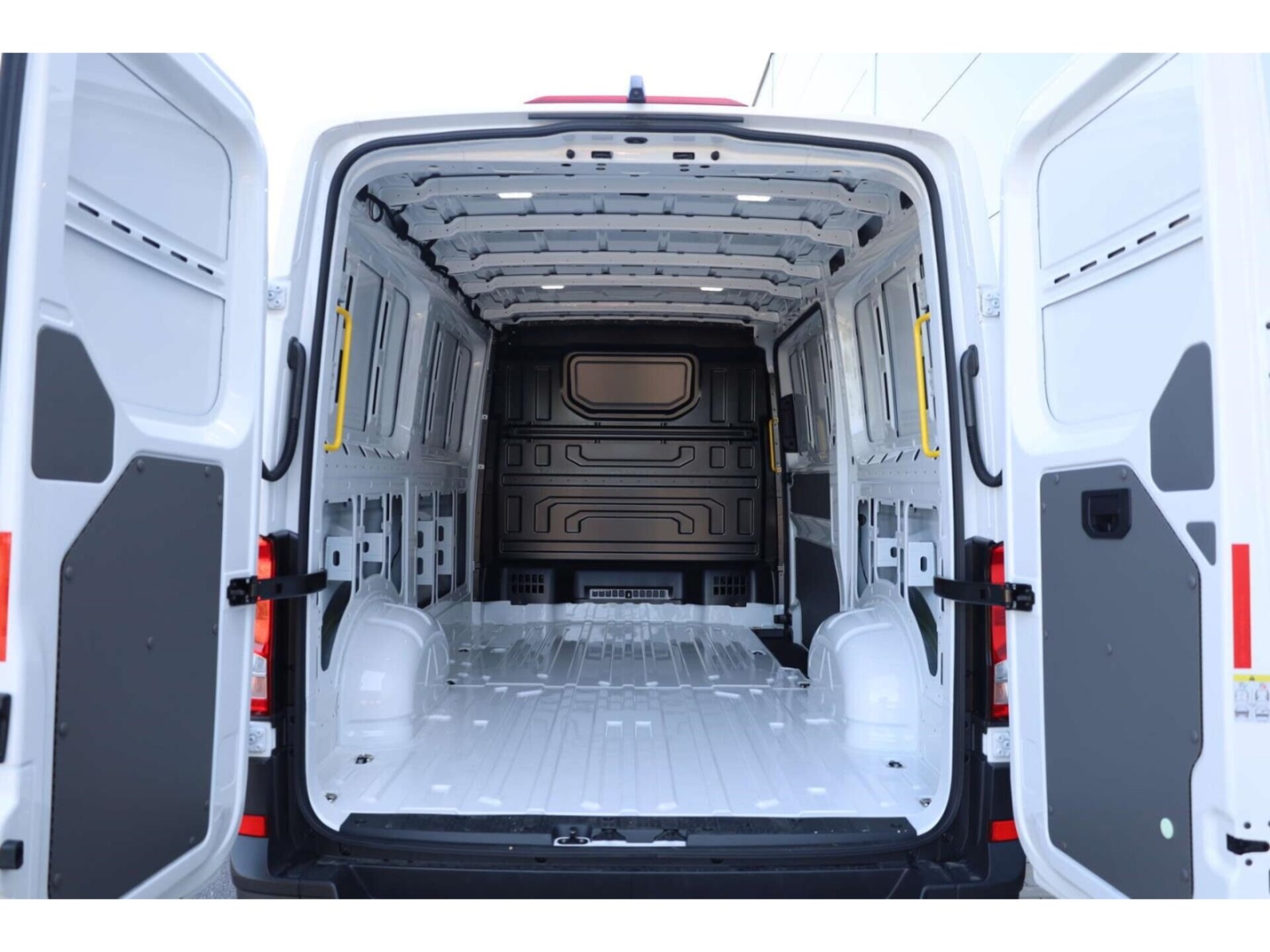 Volkswagen Crafter Kasten mittlerer Radstand
