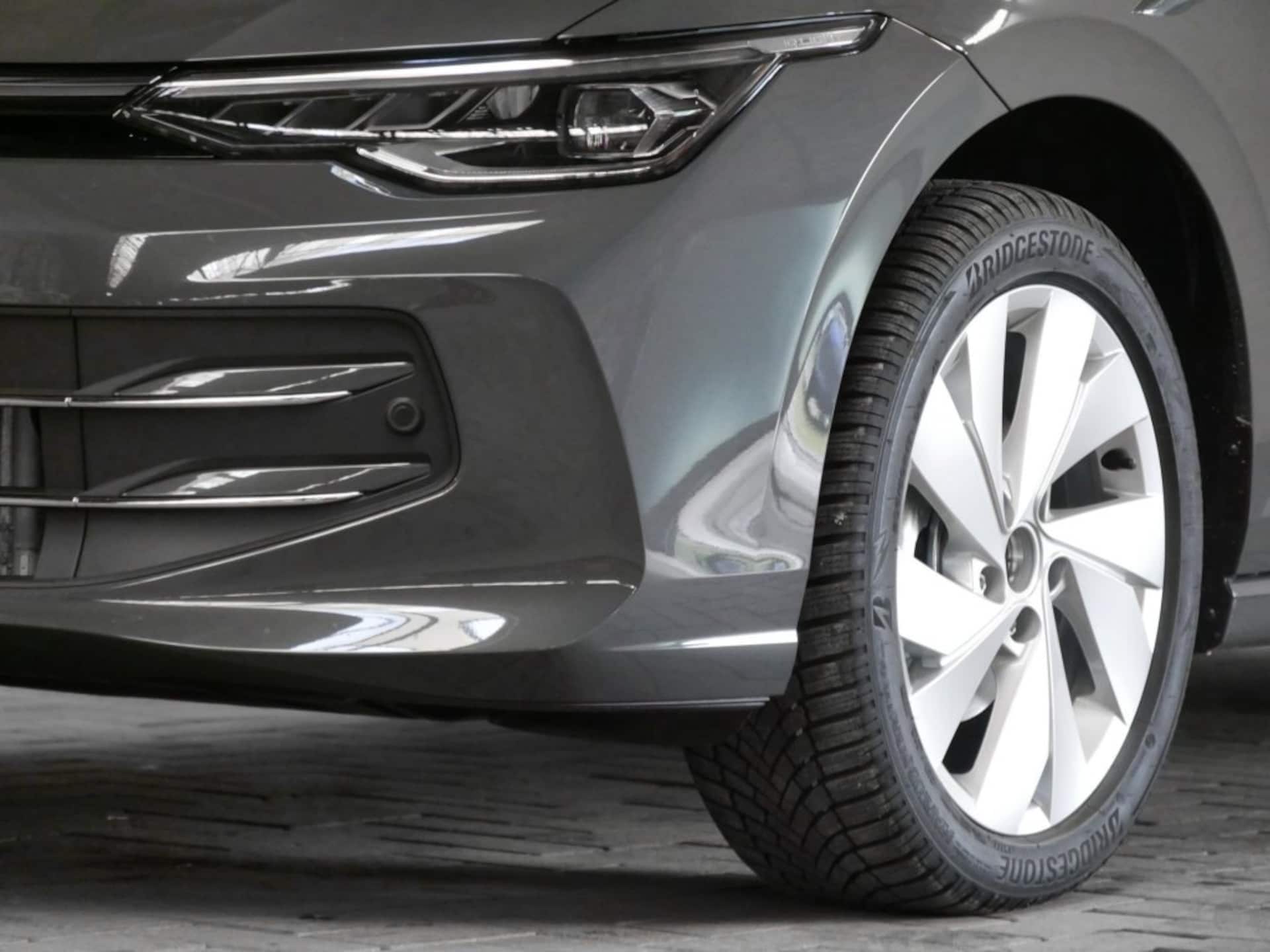 Volkswagen Golf Style