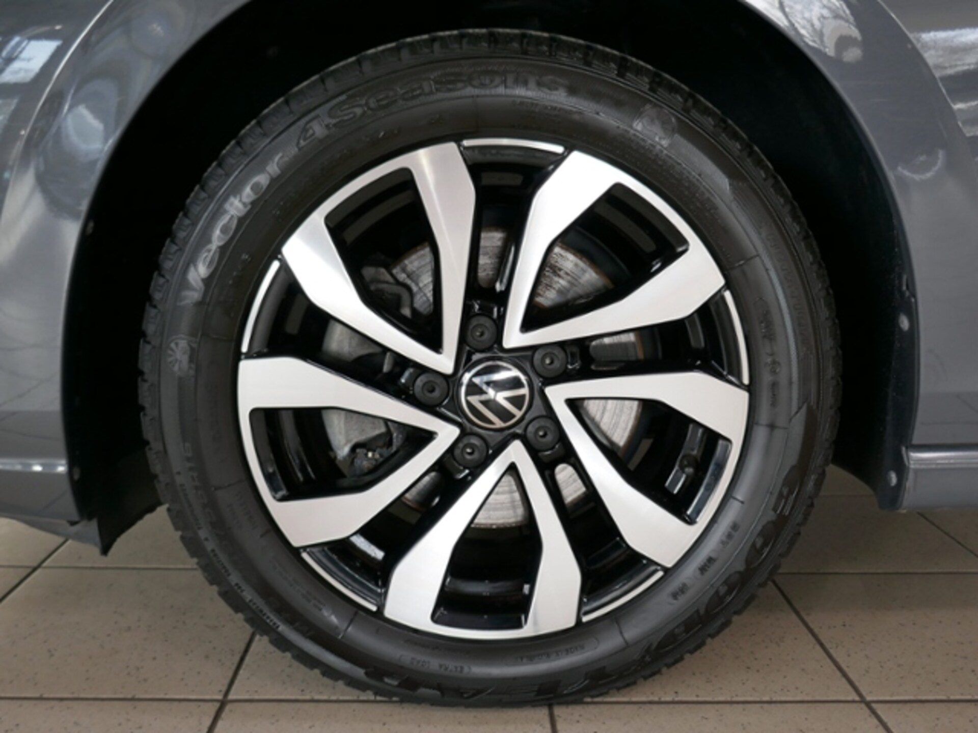 Volkswagen Golf Active