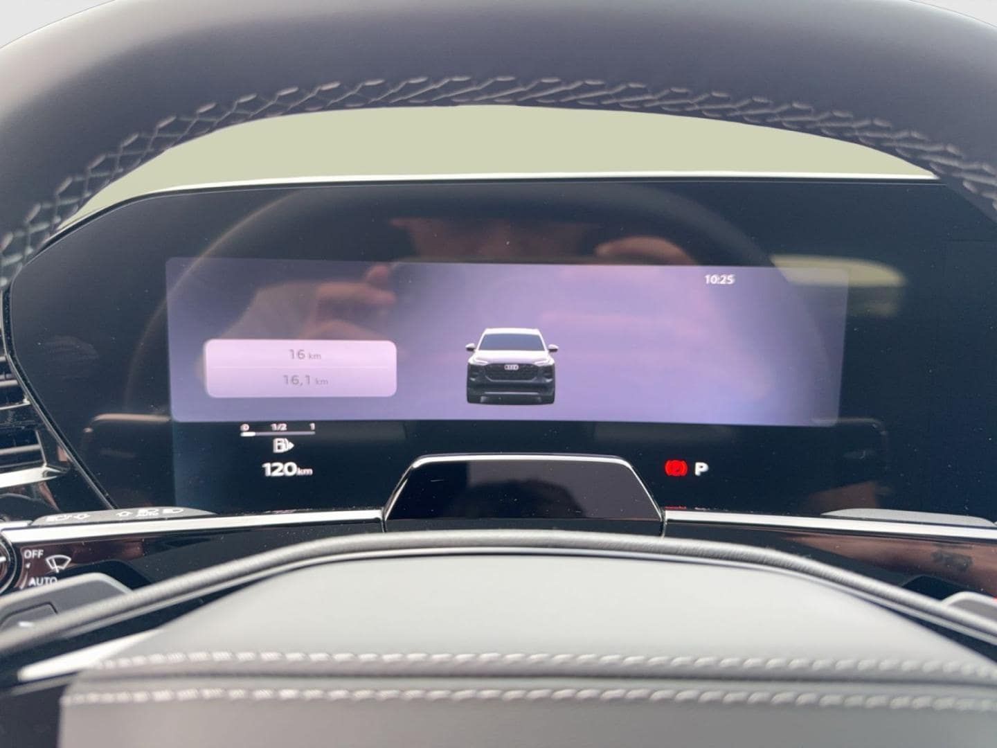 Bild über Audi Q7 SUV TDI quattro 220 kW tiptronic - für weitere Informationen kontaktieren Sie den Audi Partner