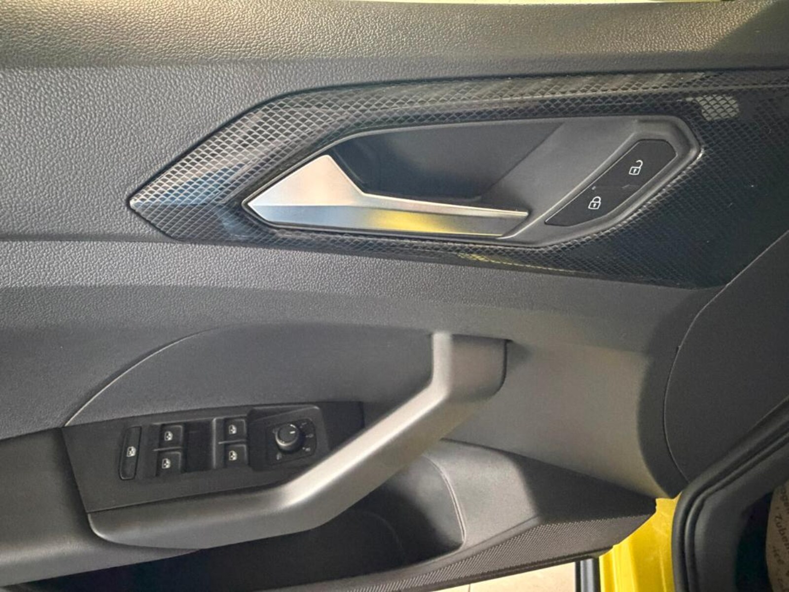 Volkswagen T-Cross – Bild 12