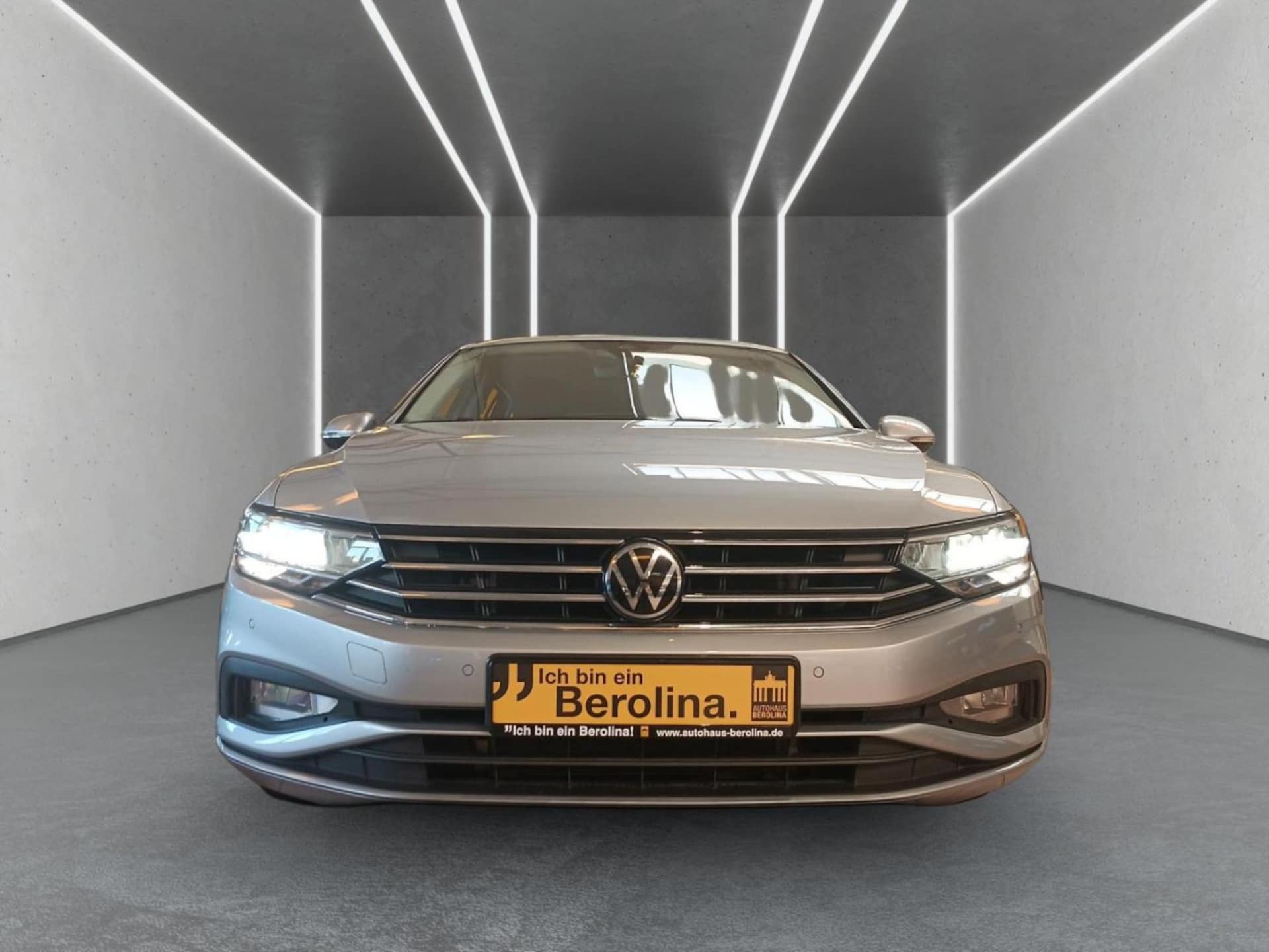 Volkswagen Passat Variant Basis-Modell