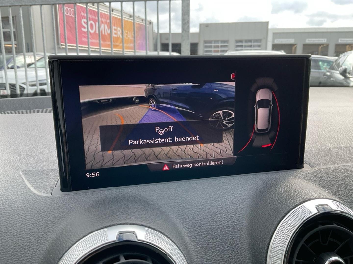 Bild über Audi Q2 S line 30 TFSI Schaltgetriebe - für weitere Informationen kontaktieren Sie den Audi Partner