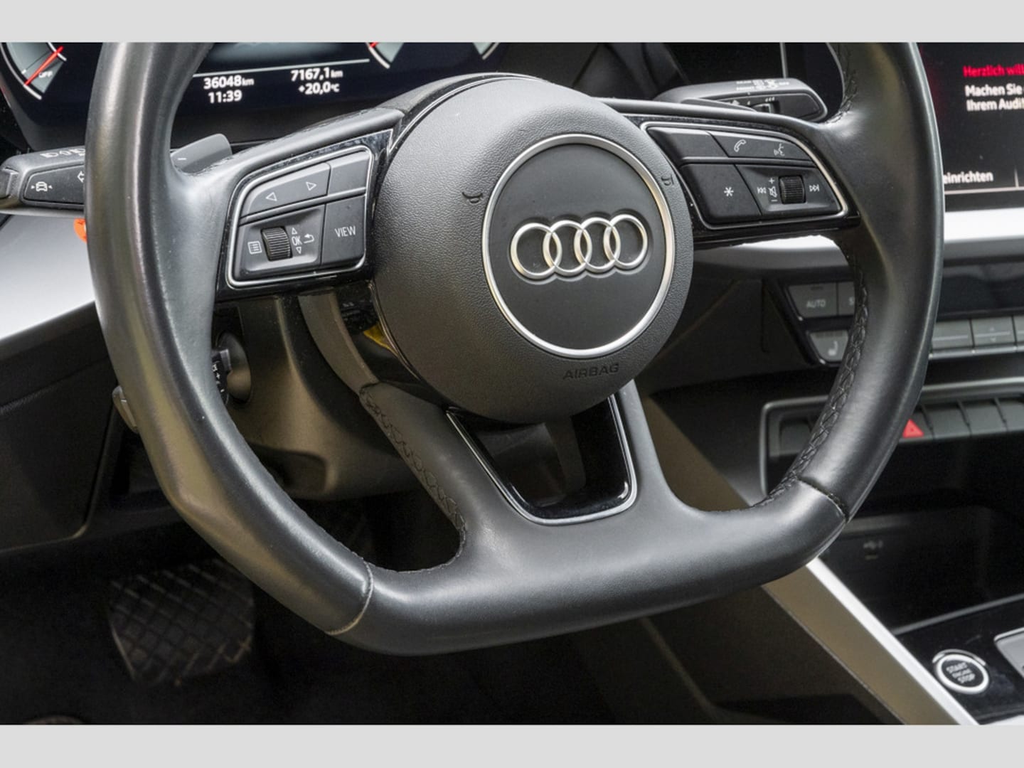 Bild über Audi A3 Sportback advanced 30 TFSI S tronic - für weitere Informationen kontaktieren Sie den Audi Partner