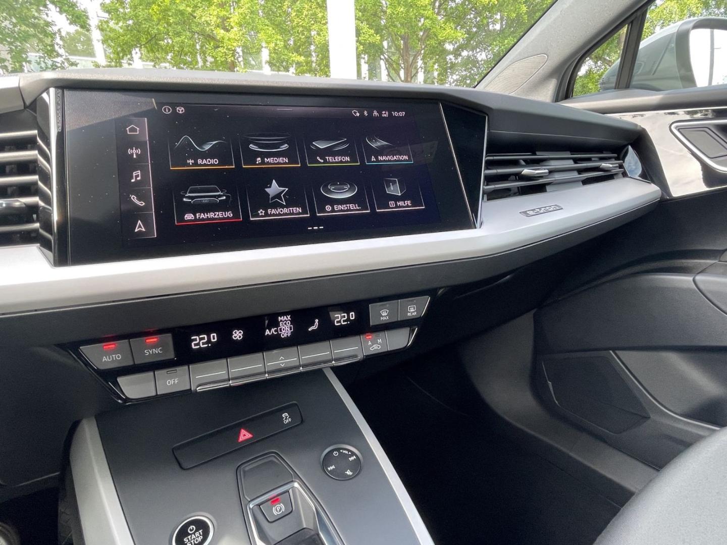Image about Audi Q4 e-tron 40 e-tron