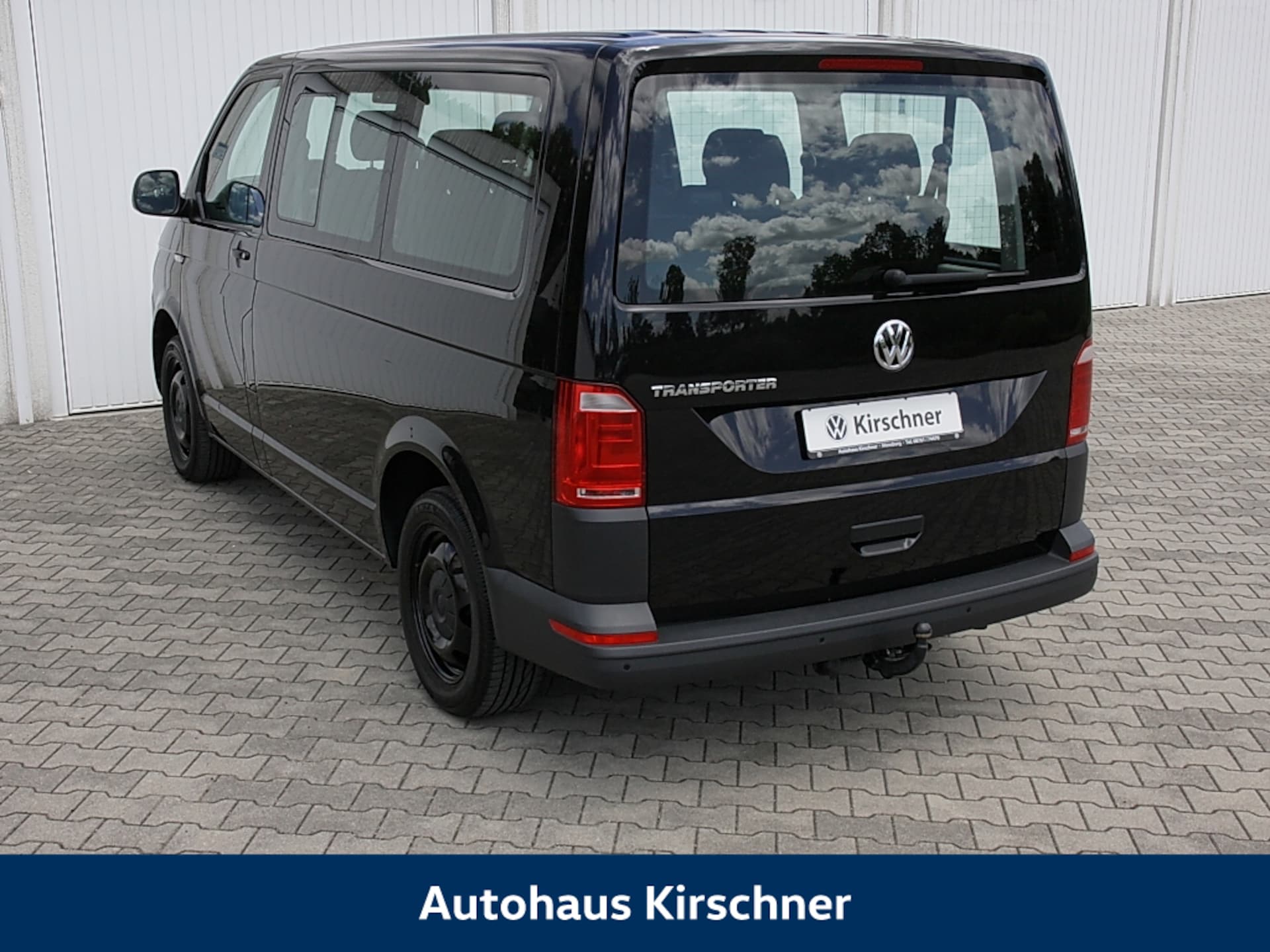 Volkswagen T6 Transporter Kombi
