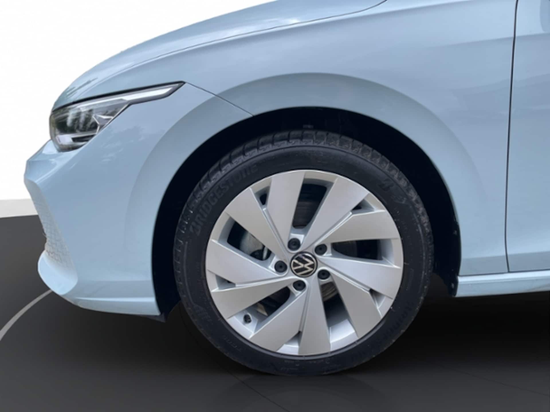 Volkswagen Golf Style