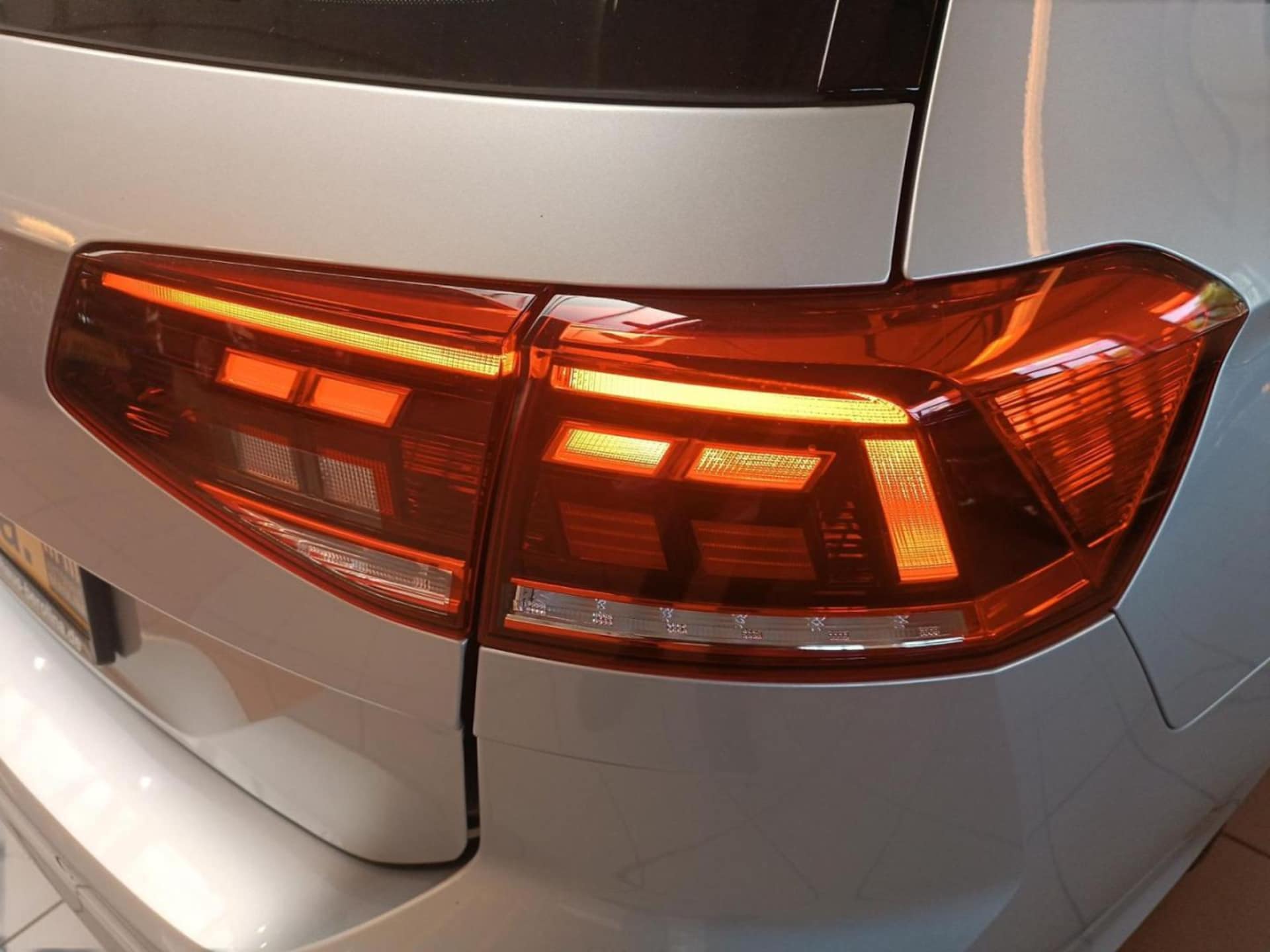 Volkswagen Passat Variant Basis-Modell