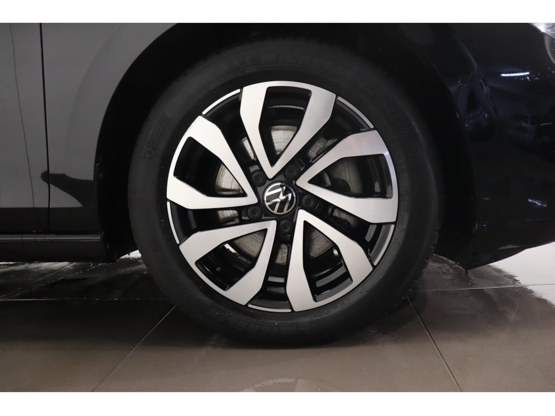 Volkswagen Golf Active