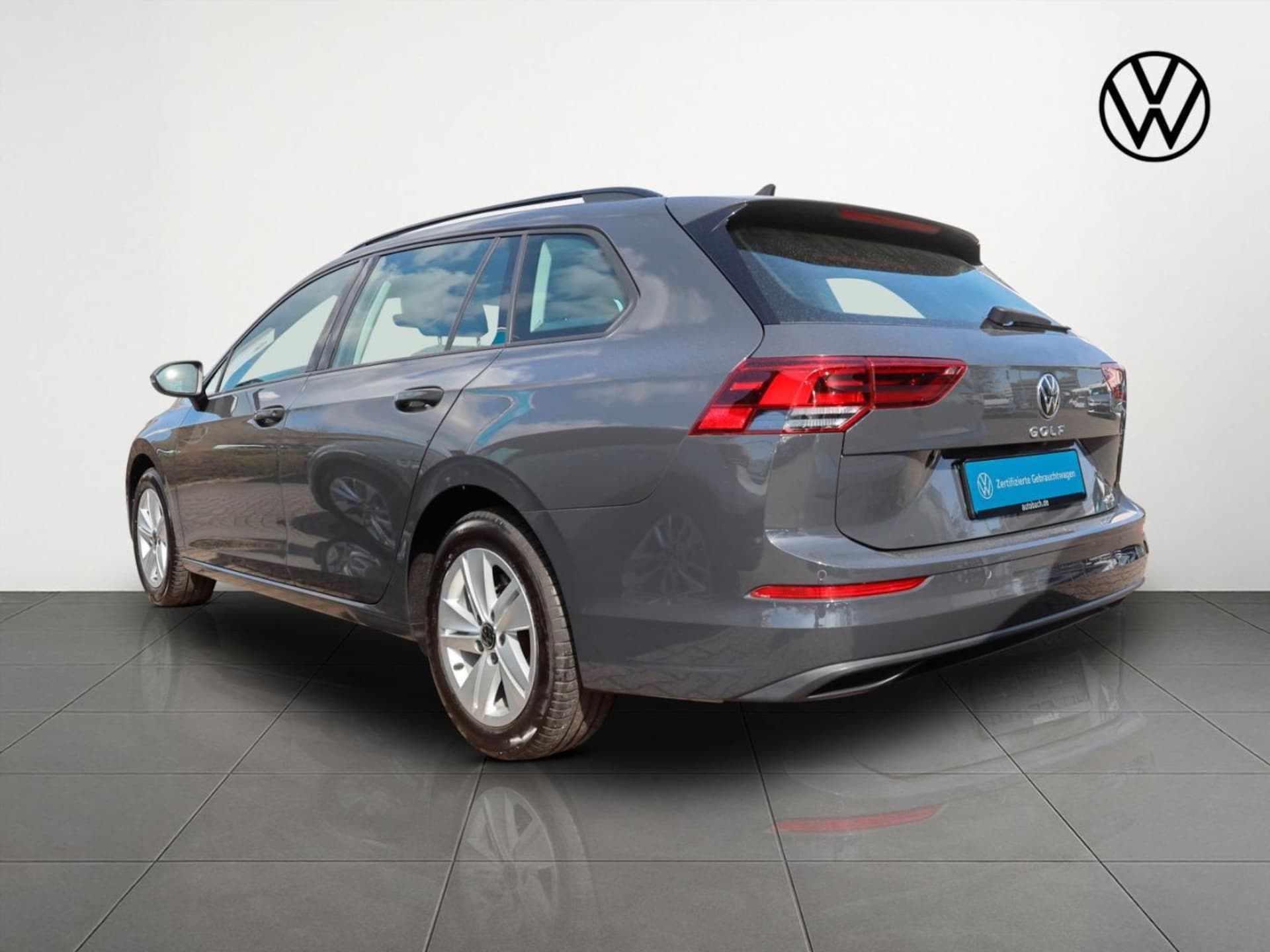 Volkswagen Golf Variant Life
