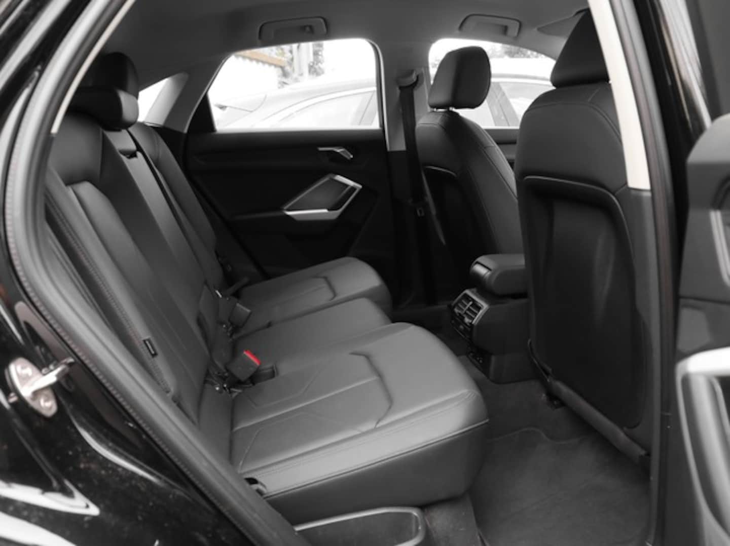 Bild über Audi Q3 Sportback S line 35 TDI S tronic - für weitere Informationen kontaktieren Sie den Audi Partner