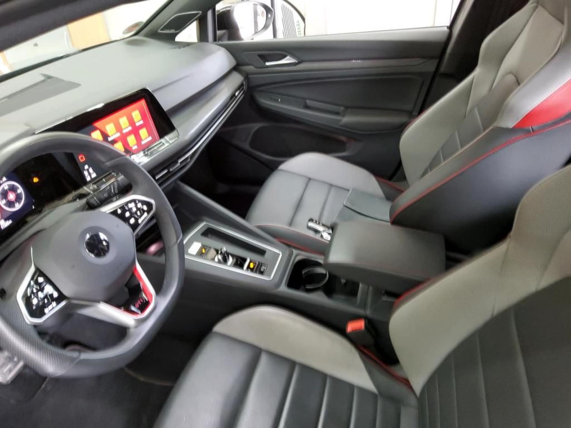 Volkswagen Golf GTI