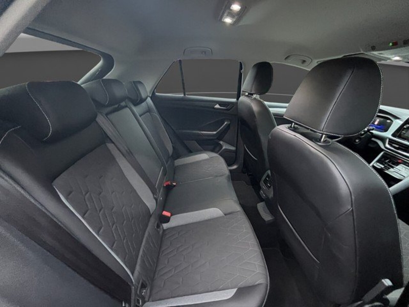 Volkswagen T-Roc – Bild 8