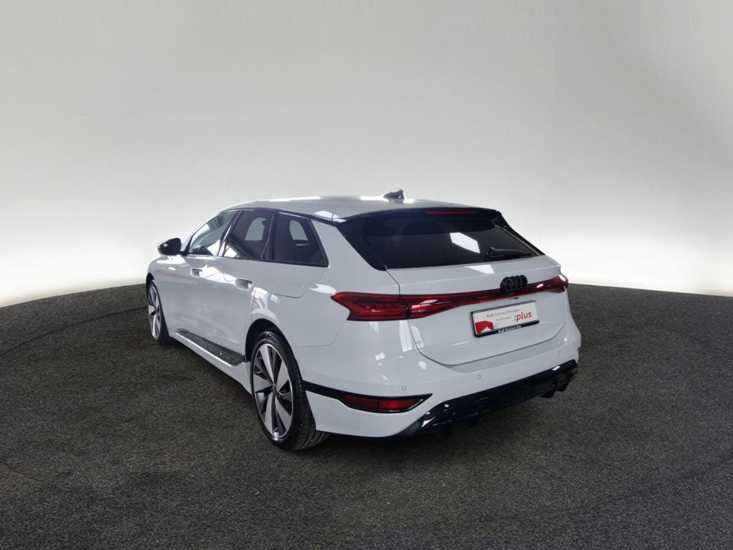 Bild über Audi A6 Avant e-tron e-tron - für weitere Informationen kontaktieren Sie den Audi Partner