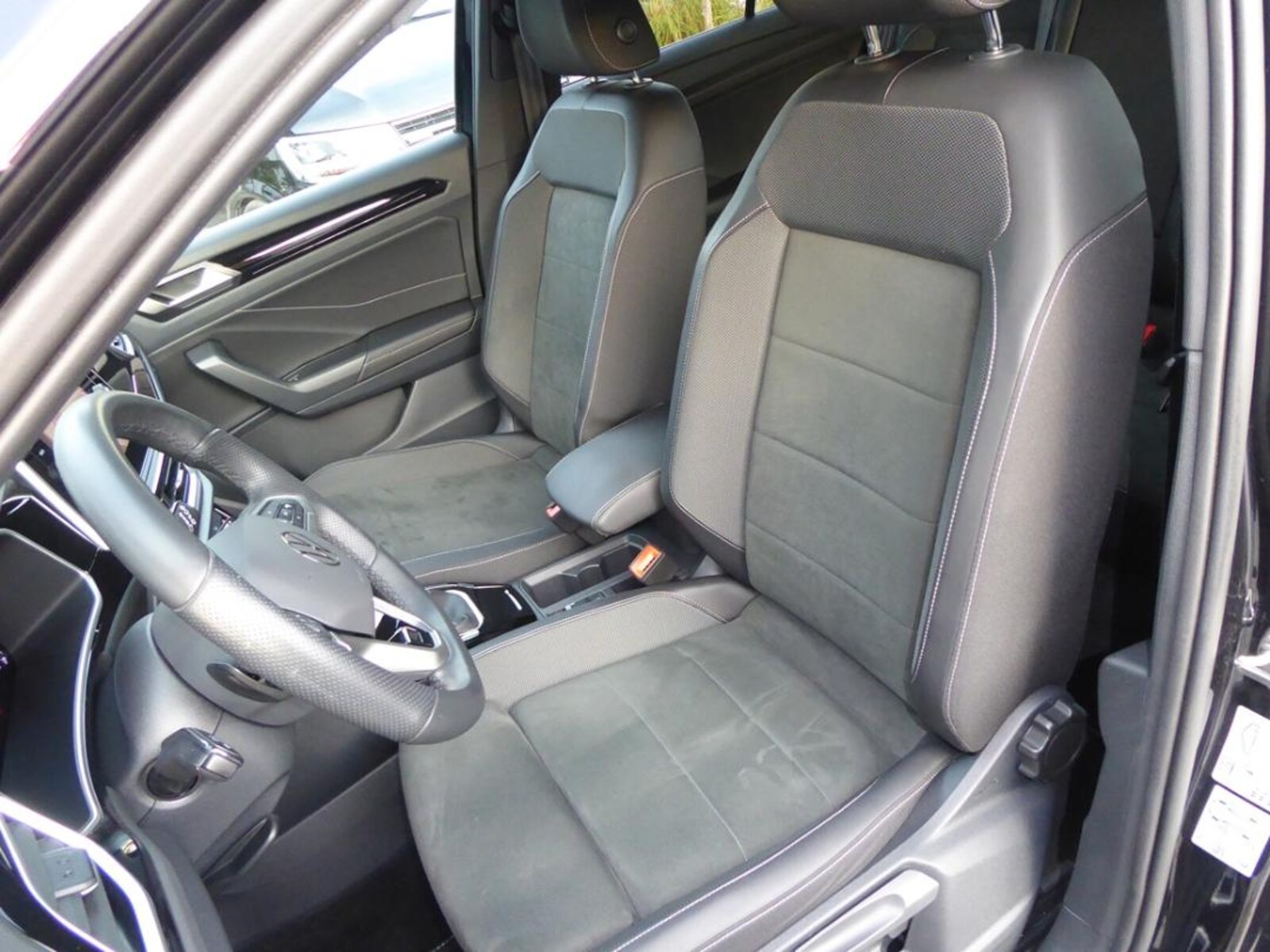 Volkswagen T-Roc – Bild 4
