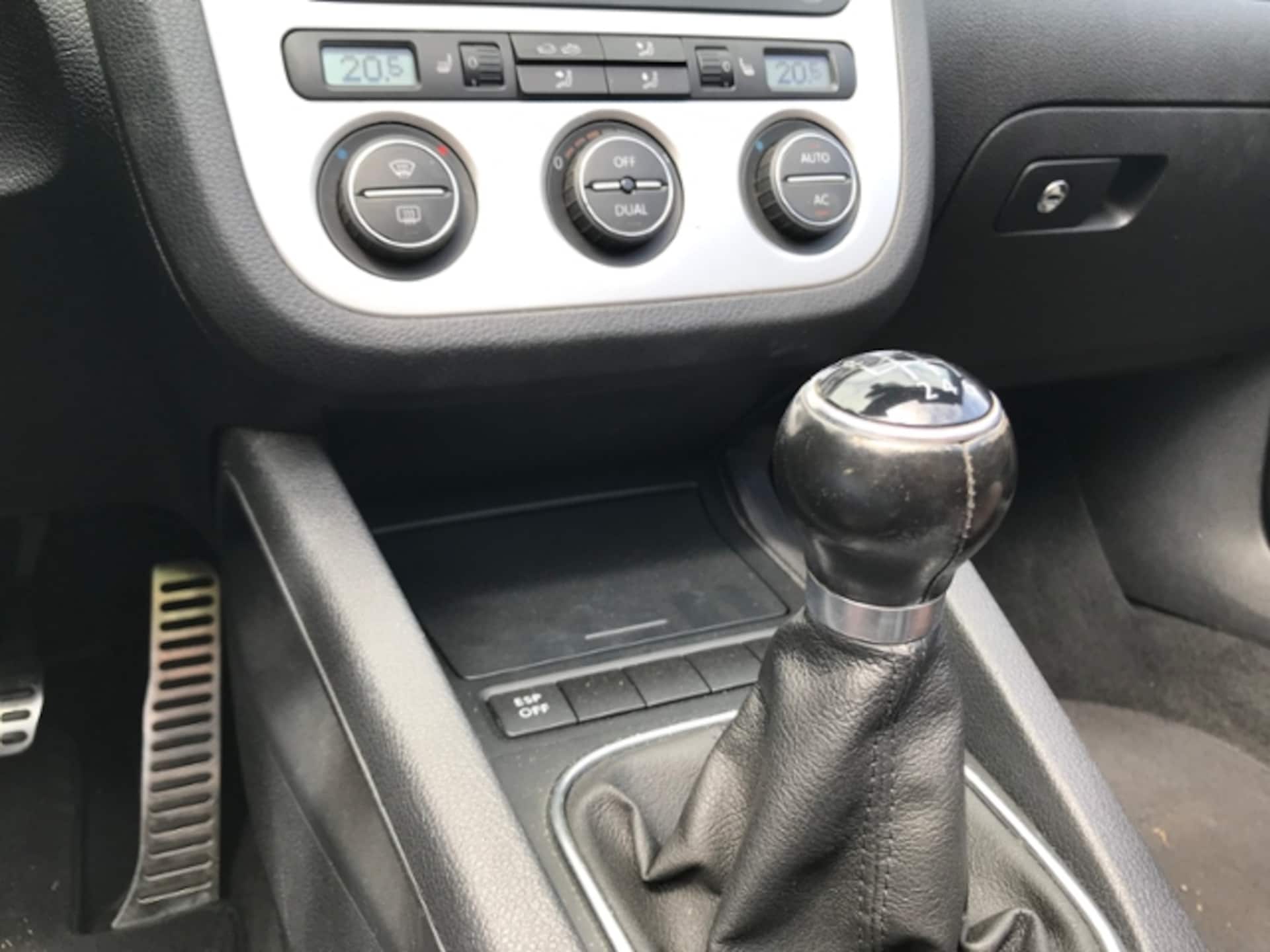 Volkswagen Eos