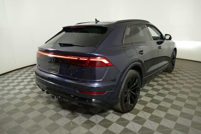 2024 Audi Q8