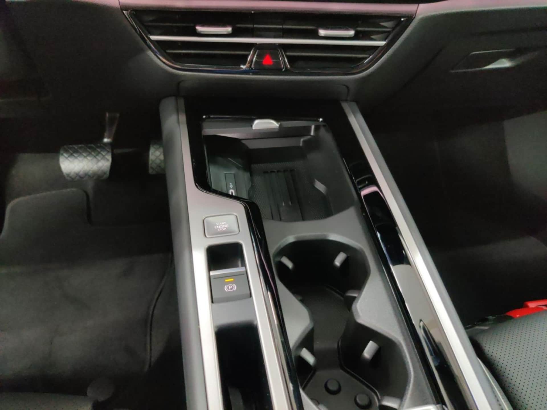 Volkswagen Passat Elegance
