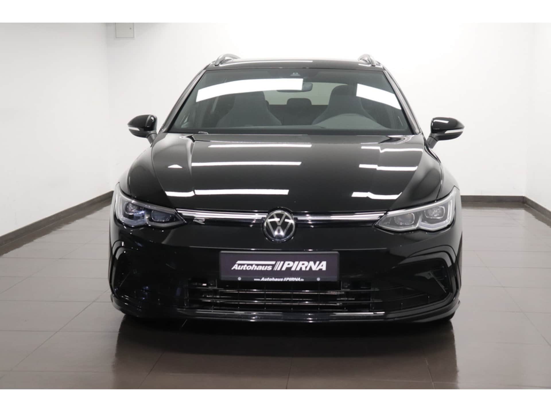 Volkswagen Golf Variant R-Line