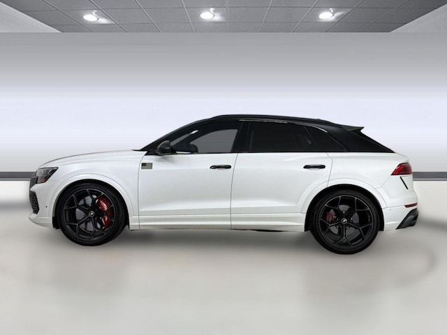 2025 Audi RS Q8 SUV performance