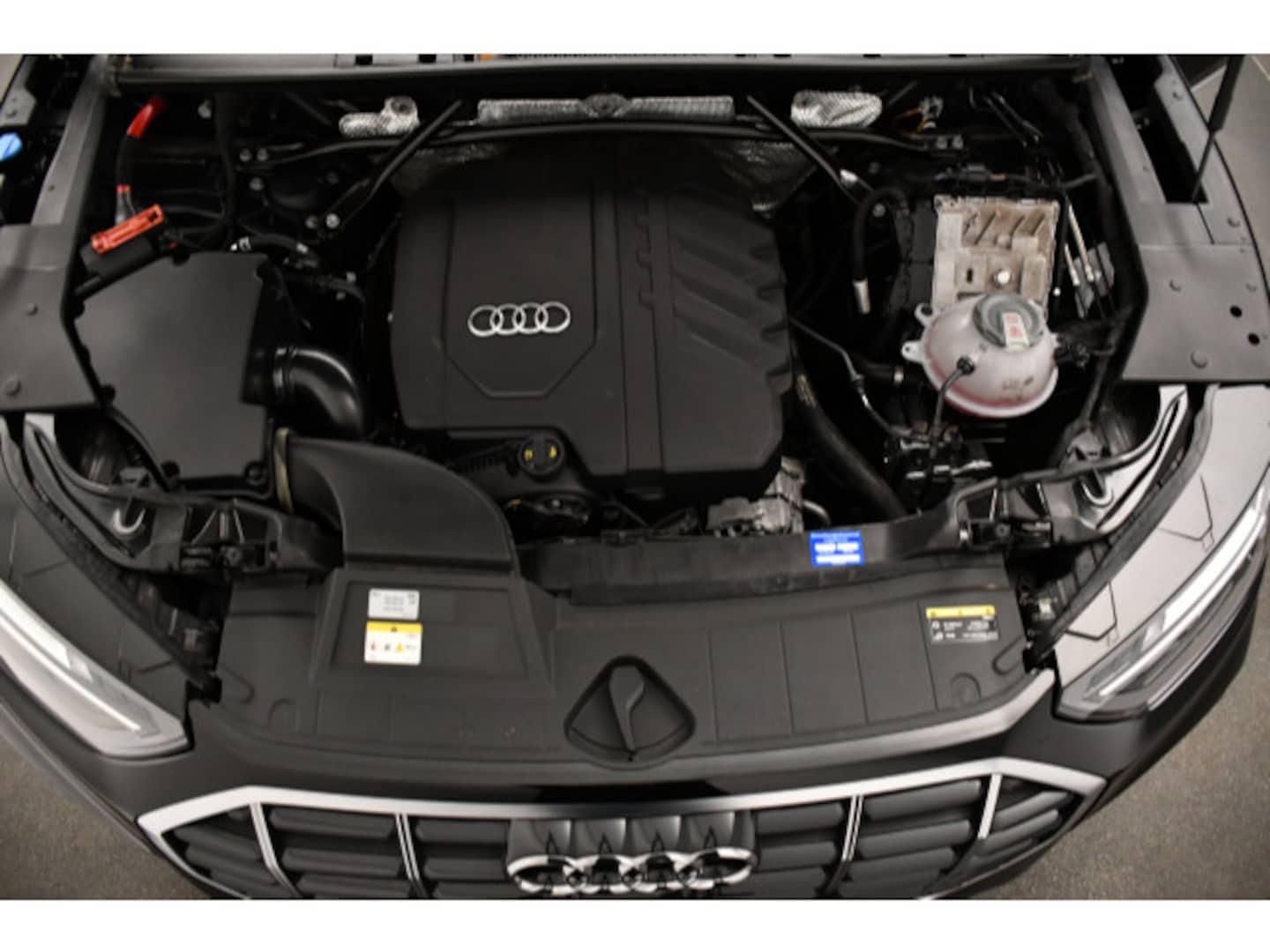 Bild über Audi Q5 Sportback 45 TFSI quattro S tronic - für weitere Informationen kontaktieren Sie den Audi Partner