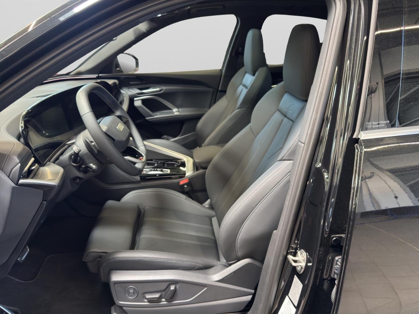 Bild über Audi Q5 Sportback TDI quattro 150 kW S tronic - für weitere Informationen kontaktieren Sie den Audi Partner