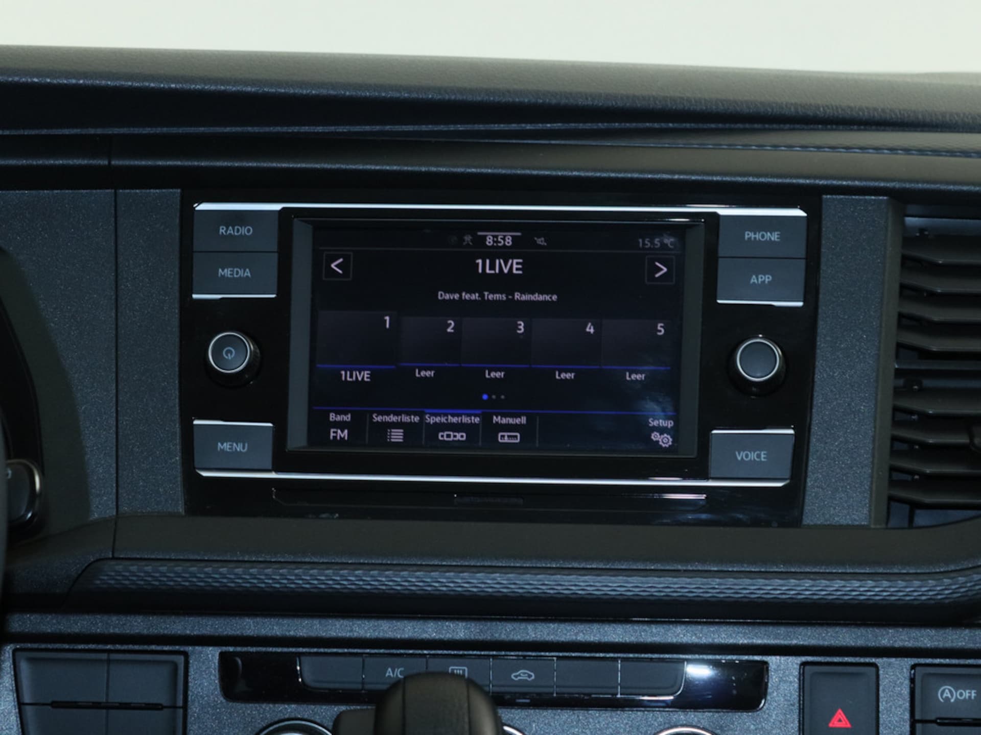 Volkswagen T6.1 Transporter Kombi langer Radstand