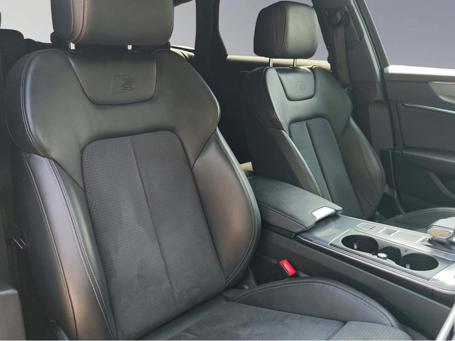 Audi S6 Avant