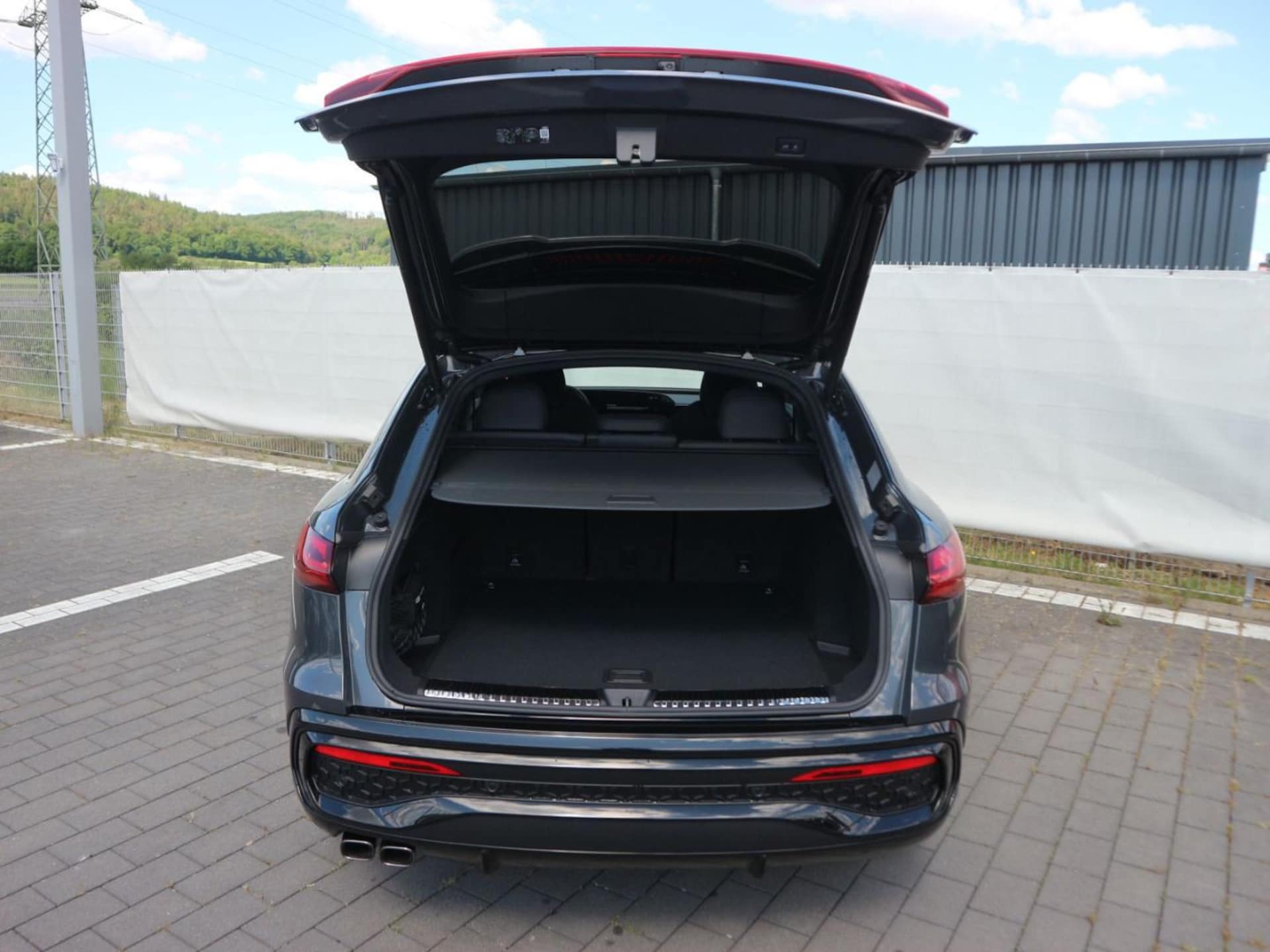 Audi Q5 Sportback edition one