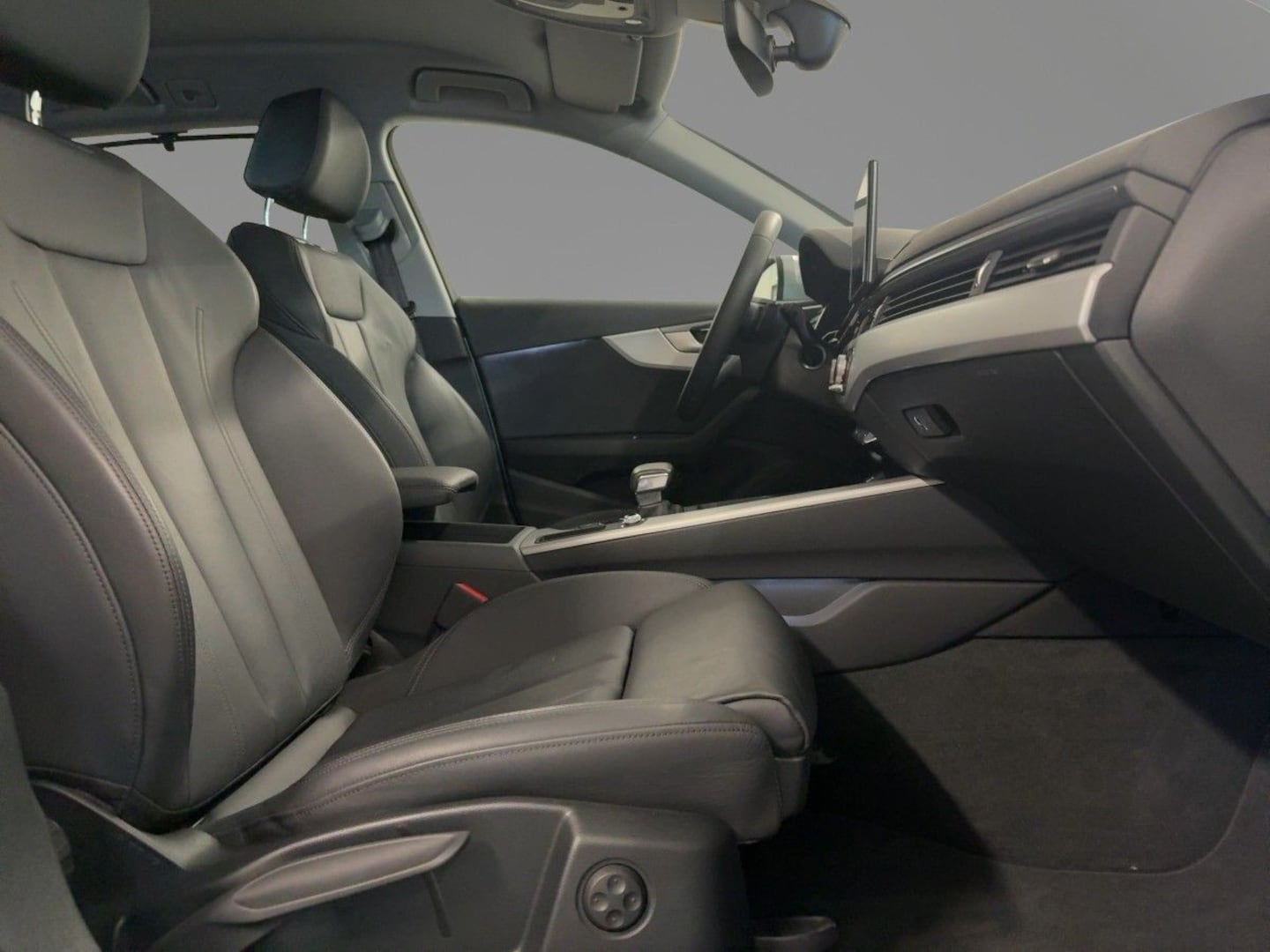 Bild über Audi A4 Avant advanced 35 TDI S tronic - für weitere Informationen kontaktieren Sie den Audi Partner