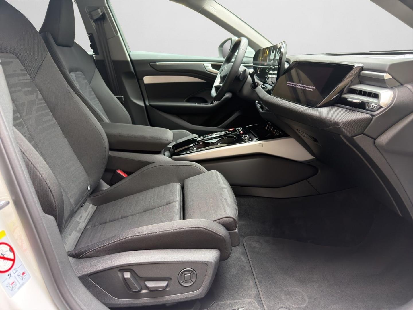 Bild über Audi A6 Avant TFSI 150 kW S tronic - für weitere Informationen kontaktieren Sie den Audi Partner