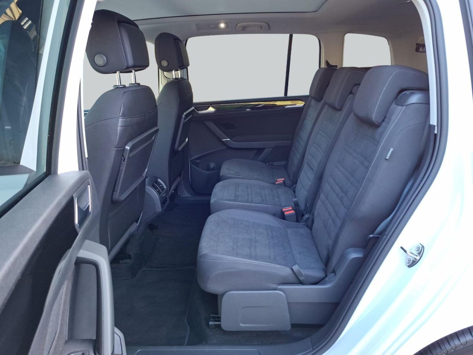 Volkswagen Touran – Bild 13
