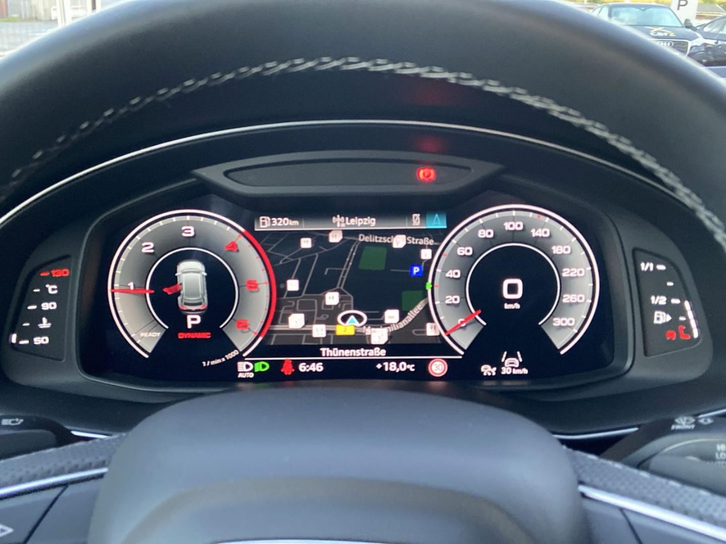 Bild über Audi Q8 competition plus 50 TDI quattro tiptronic - für weitere Informationen kontaktieren Sie den Audi Partner