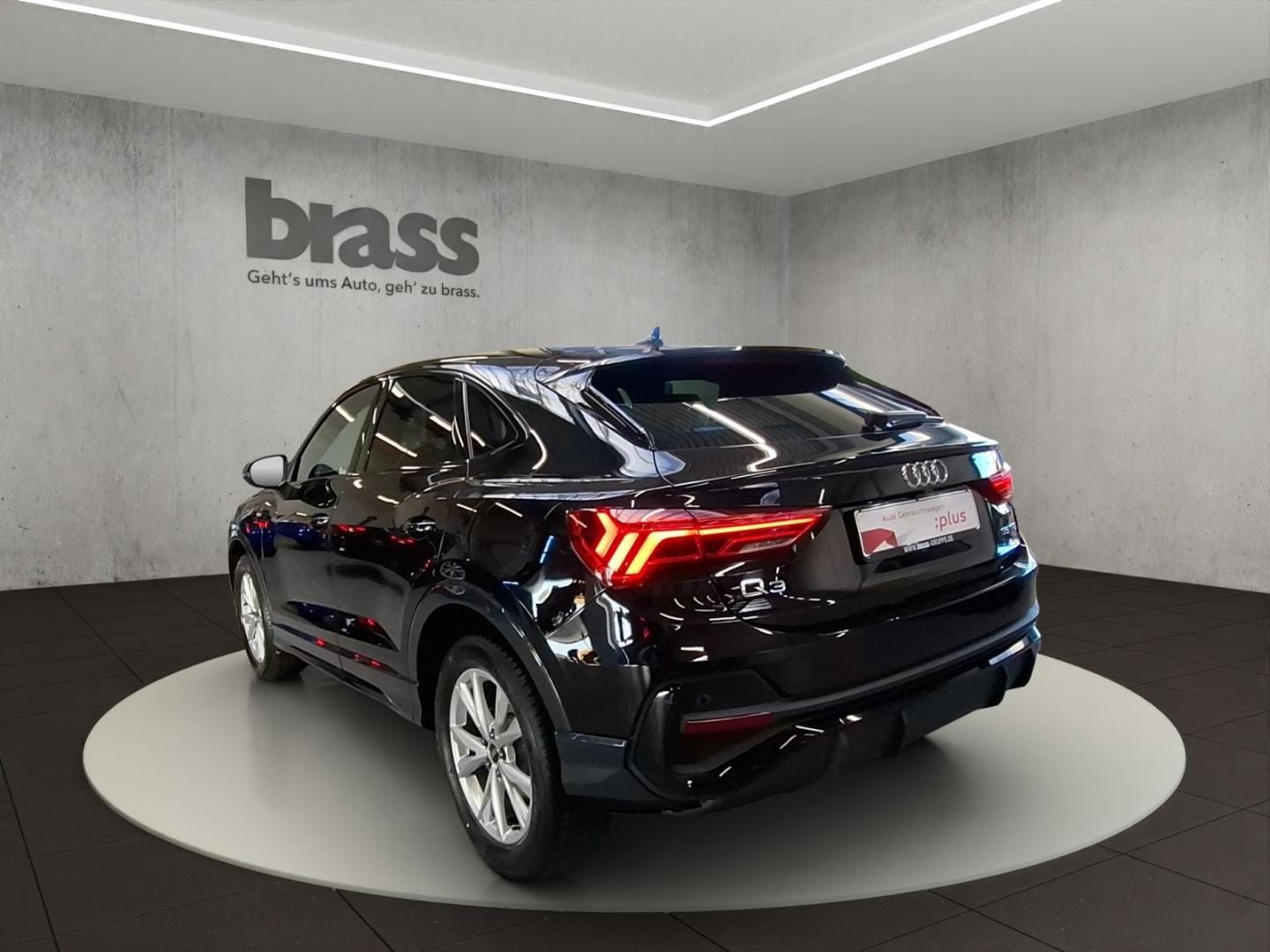Bild über Audi Q3 Sportback S line 35 TFSI S tronic - für weitere Informationen kontaktieren Sie den Audi Partner