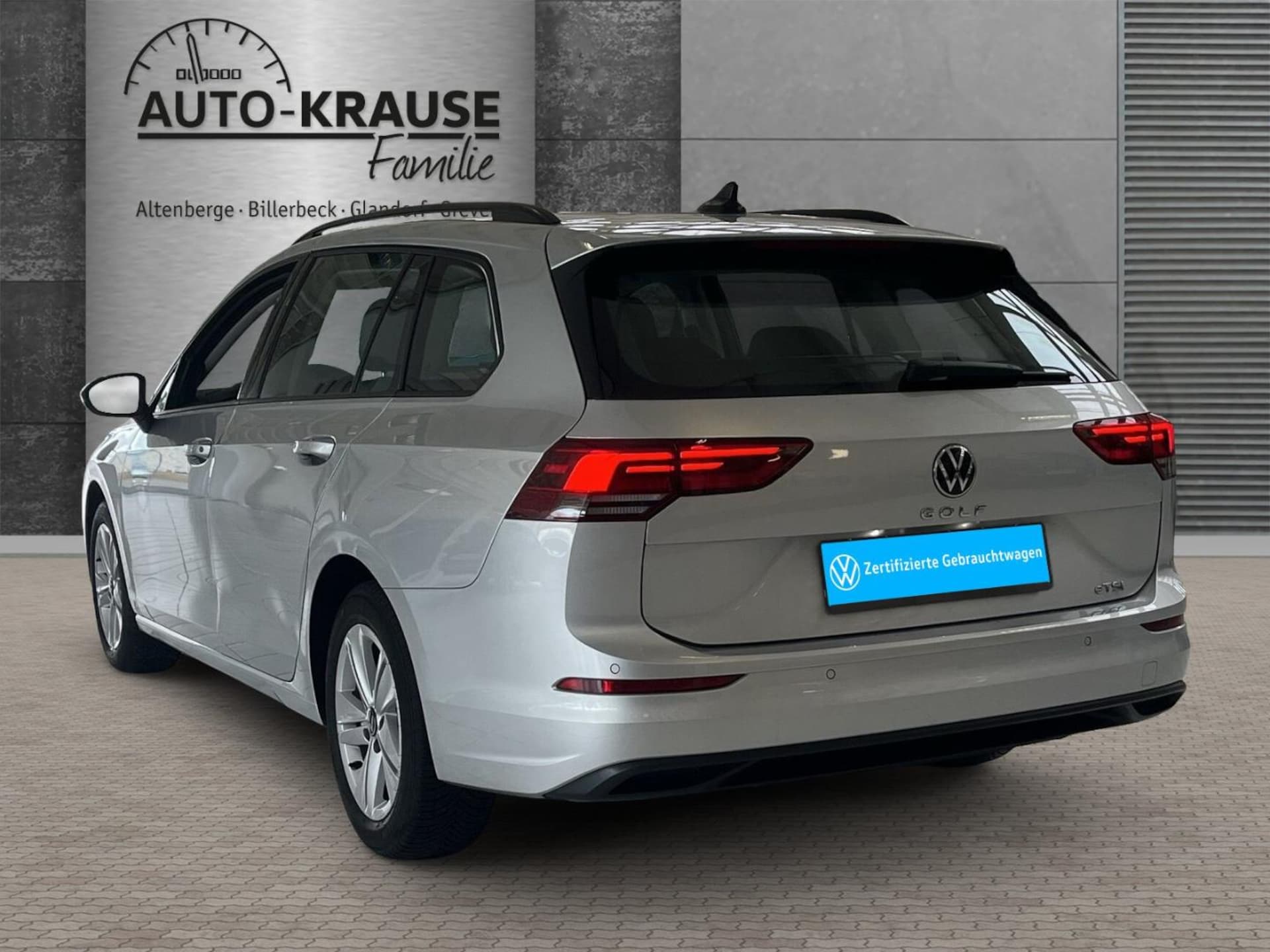 Volkswagen Golf Variant Life