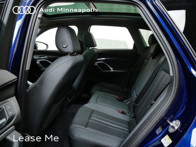 2025 Audi New Q5 Premium - Photo 14