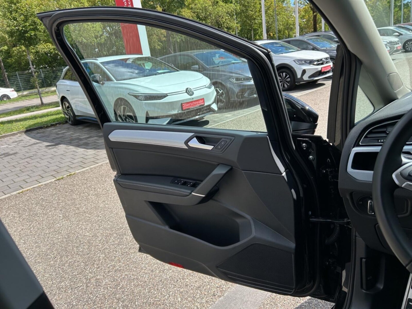 Volkswagen Touran – Bild 16