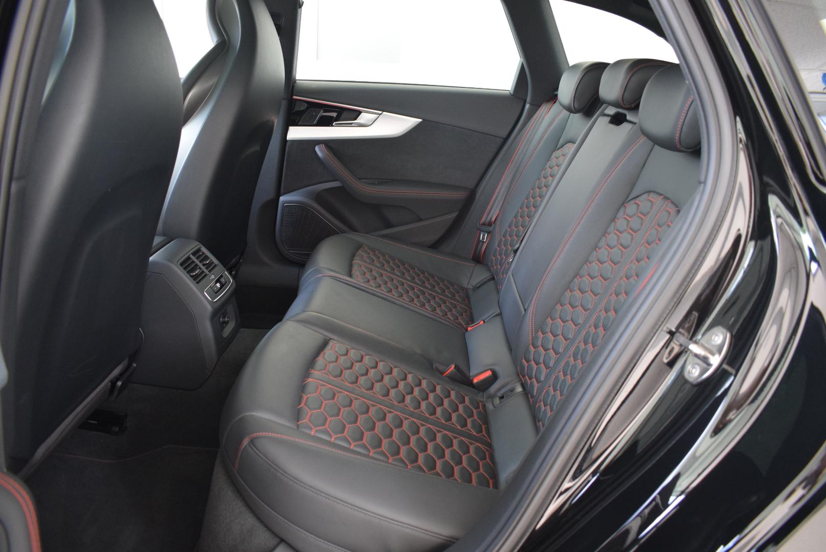 Image about Audi RS 4 Avant TFSI quattro tiptronic
