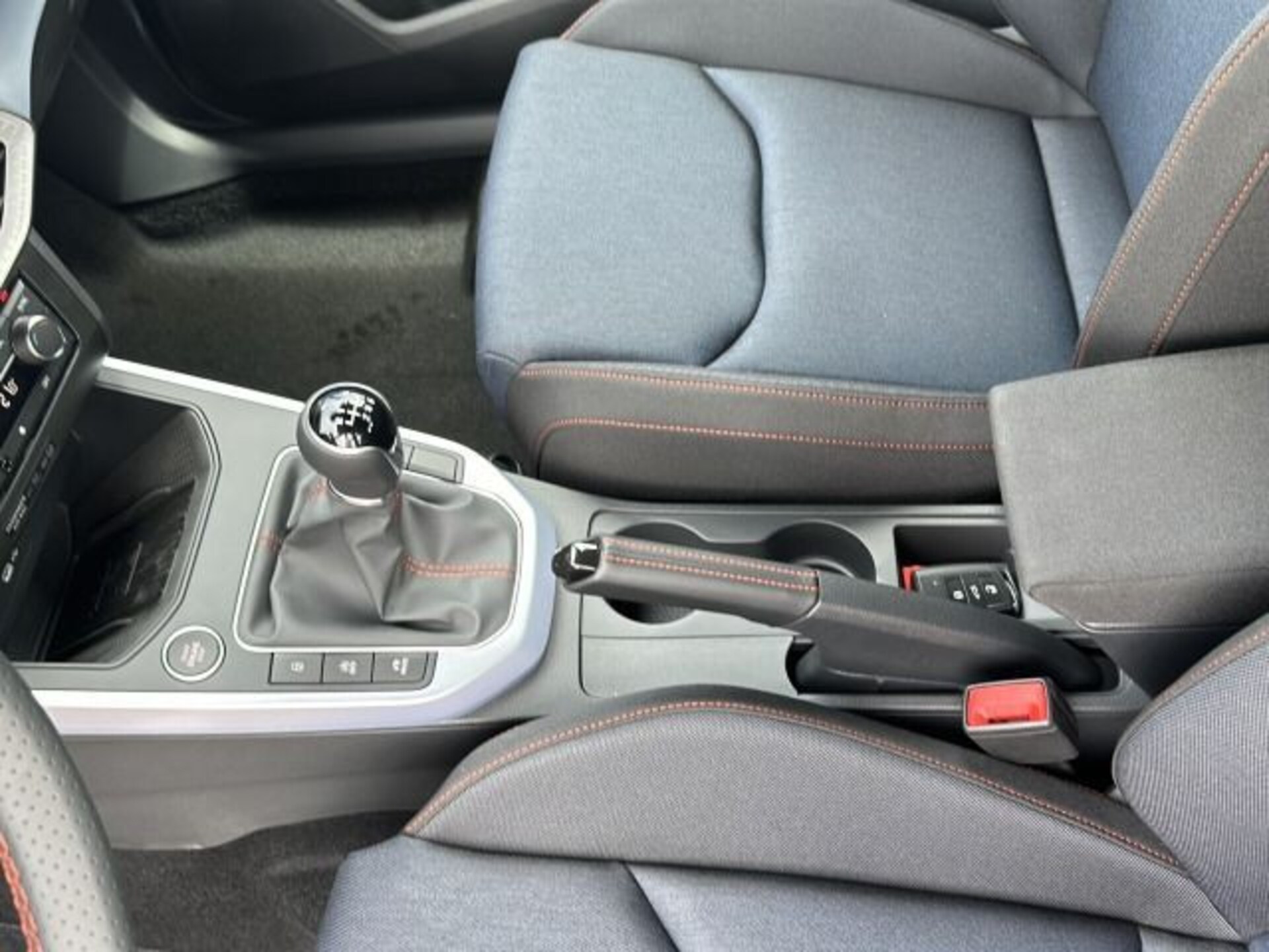 SEAT Arona FR