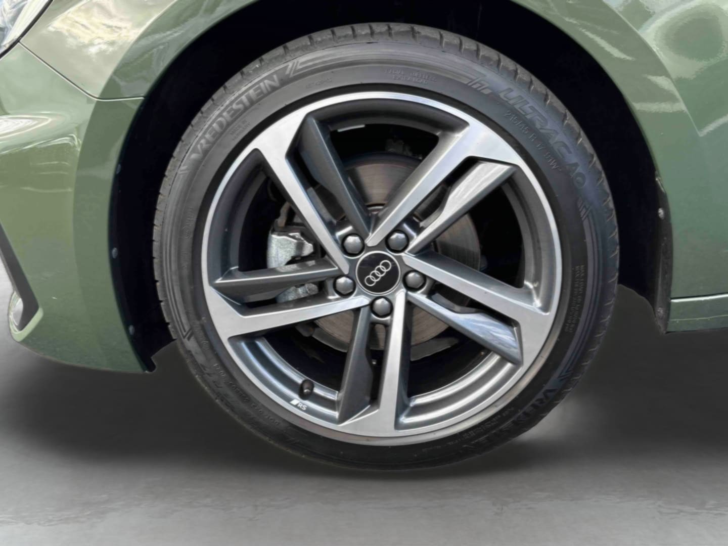 Image about Audi A1 Sportback Black Edition 30 TFSI 85 kW (116 ch) S tronic