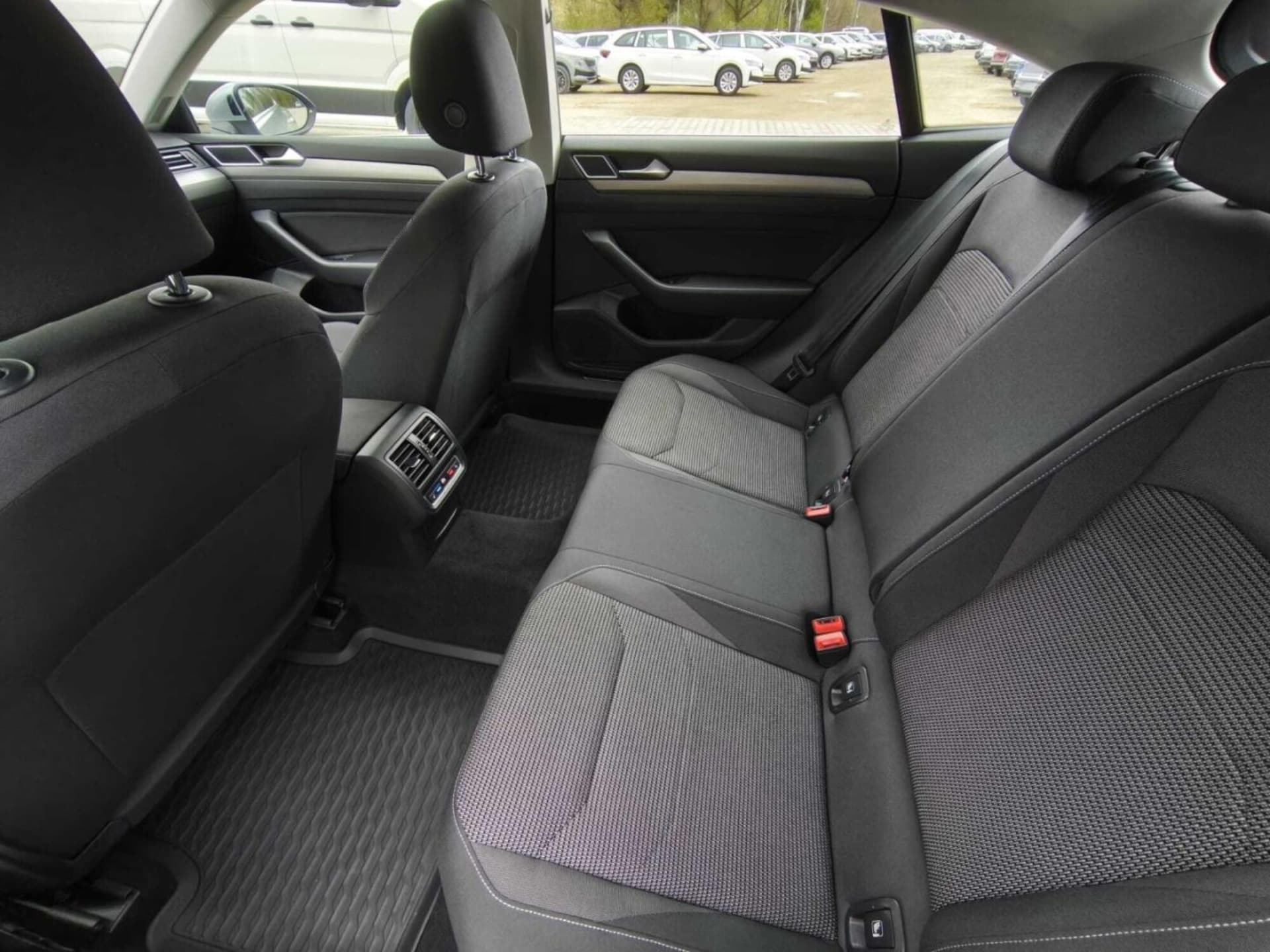Volkswagen Arteon Model bazowy