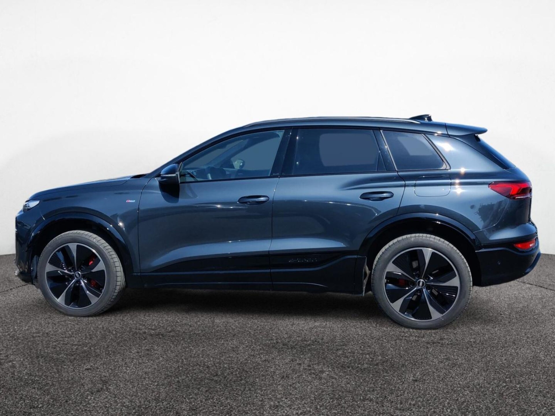 Audi Q6 SUV e-tron