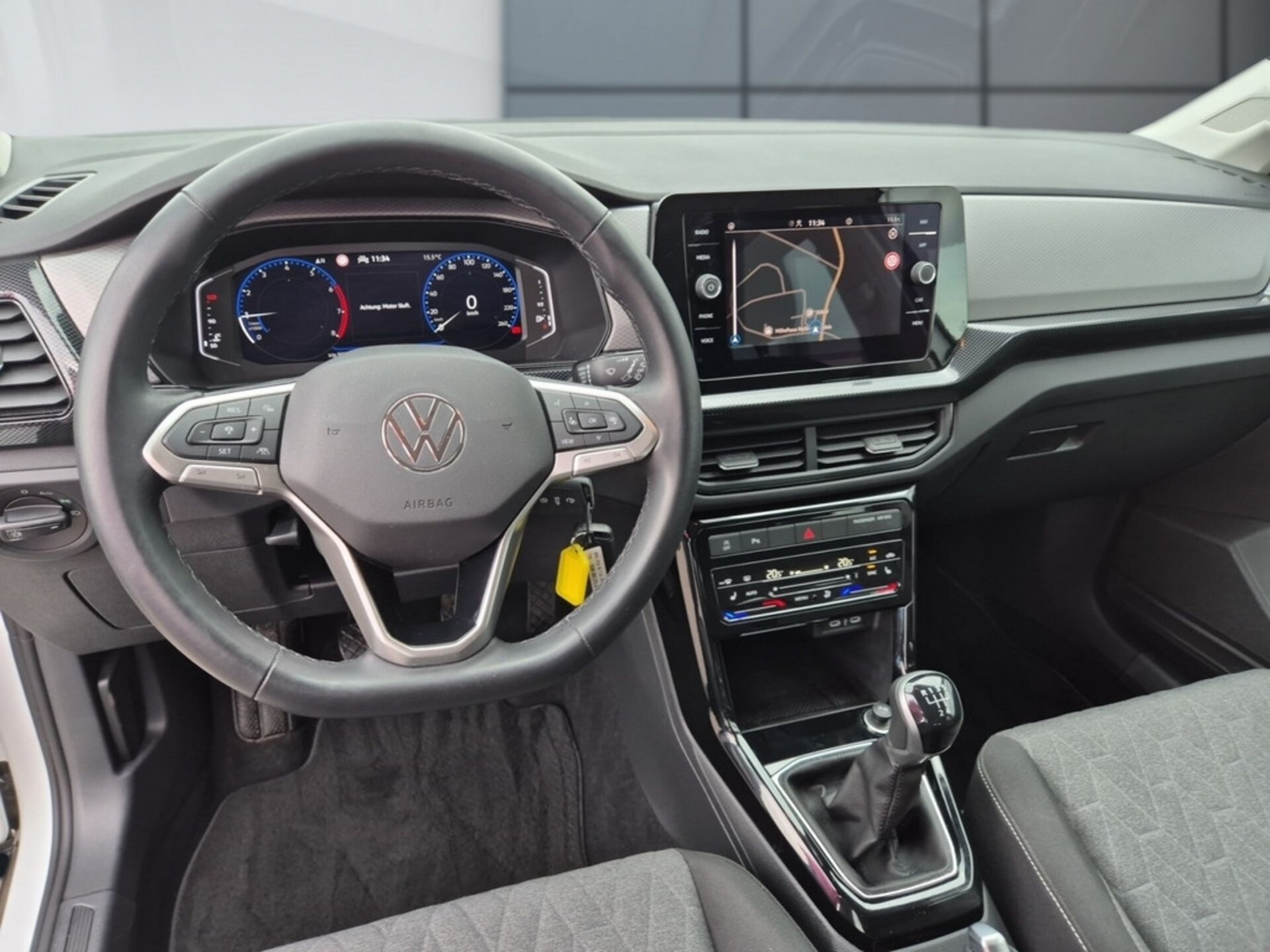 Volkswagen T-Cross Life