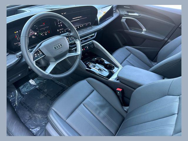 2025 Audi Q5 40 Premium Plus's photo