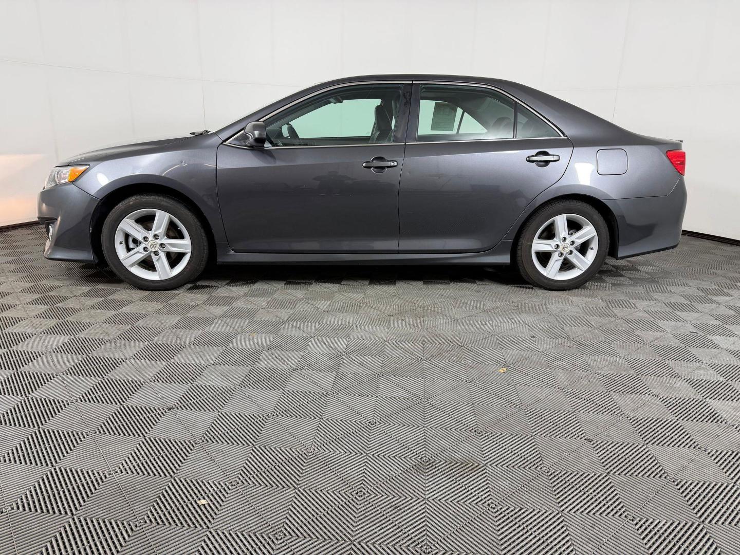 Used 2012 Toyota Camry SE with VIN 4T1BF1FK2CU139612 for sale in Rockville, MD