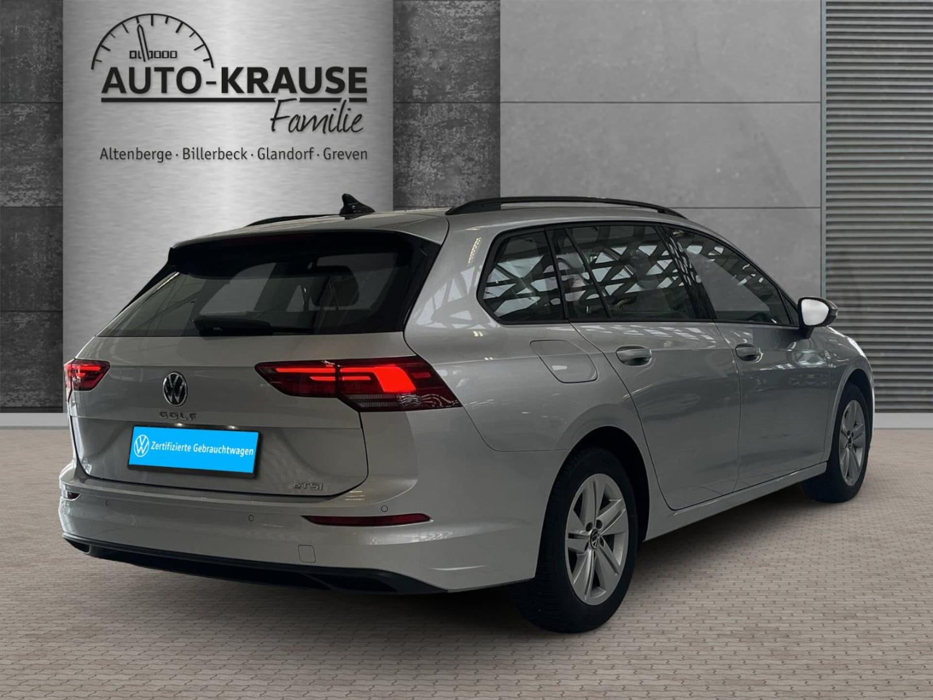 Volkswagen Golf Variant Life