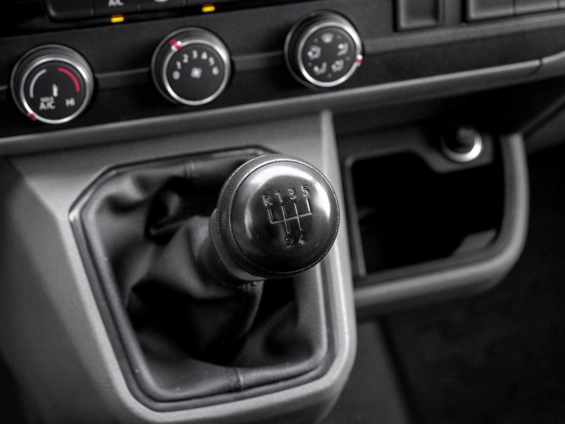 Volkswagen T6.1 Transporter Kasten kurzer Radstand